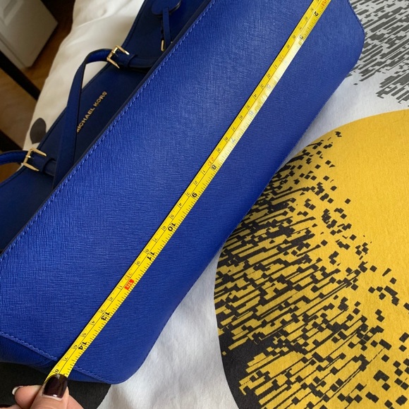 Michael Kors / tote - Picture 15 of 16